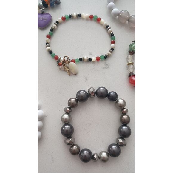 $Bundle 13 bracelets Ranging from Crystal plastic wood metallic beading. - Picture 3 of 7